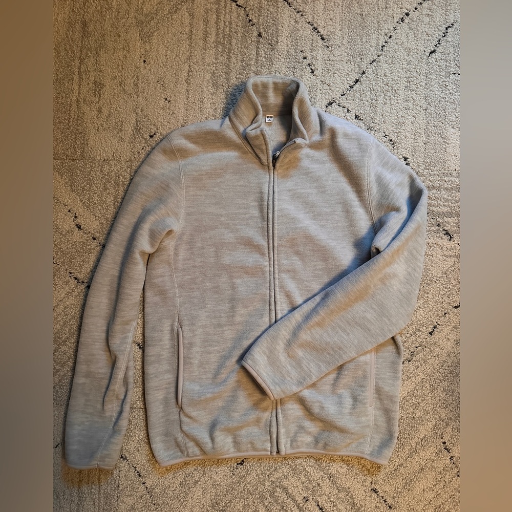 Soft Uniqlo fleece jacket!